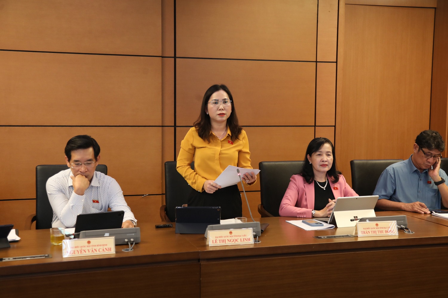 dbqh-le-thi-ngoc-linh-2412-6925.jpg