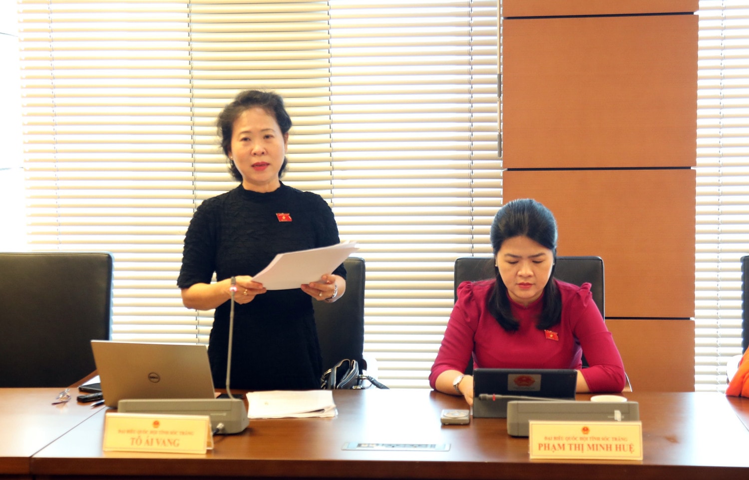 dbqh-to-ai-vang-9748-8170.jpg