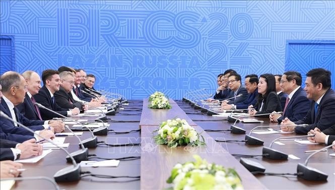 Thủ tướng Phạm Minh Chính hội đàm với Tổng thống Liên bang Nga Vladimir Putin, Chủ tịch Nhóm BRICS năm 2024. Ảnh: Dương Giang/TTXVN