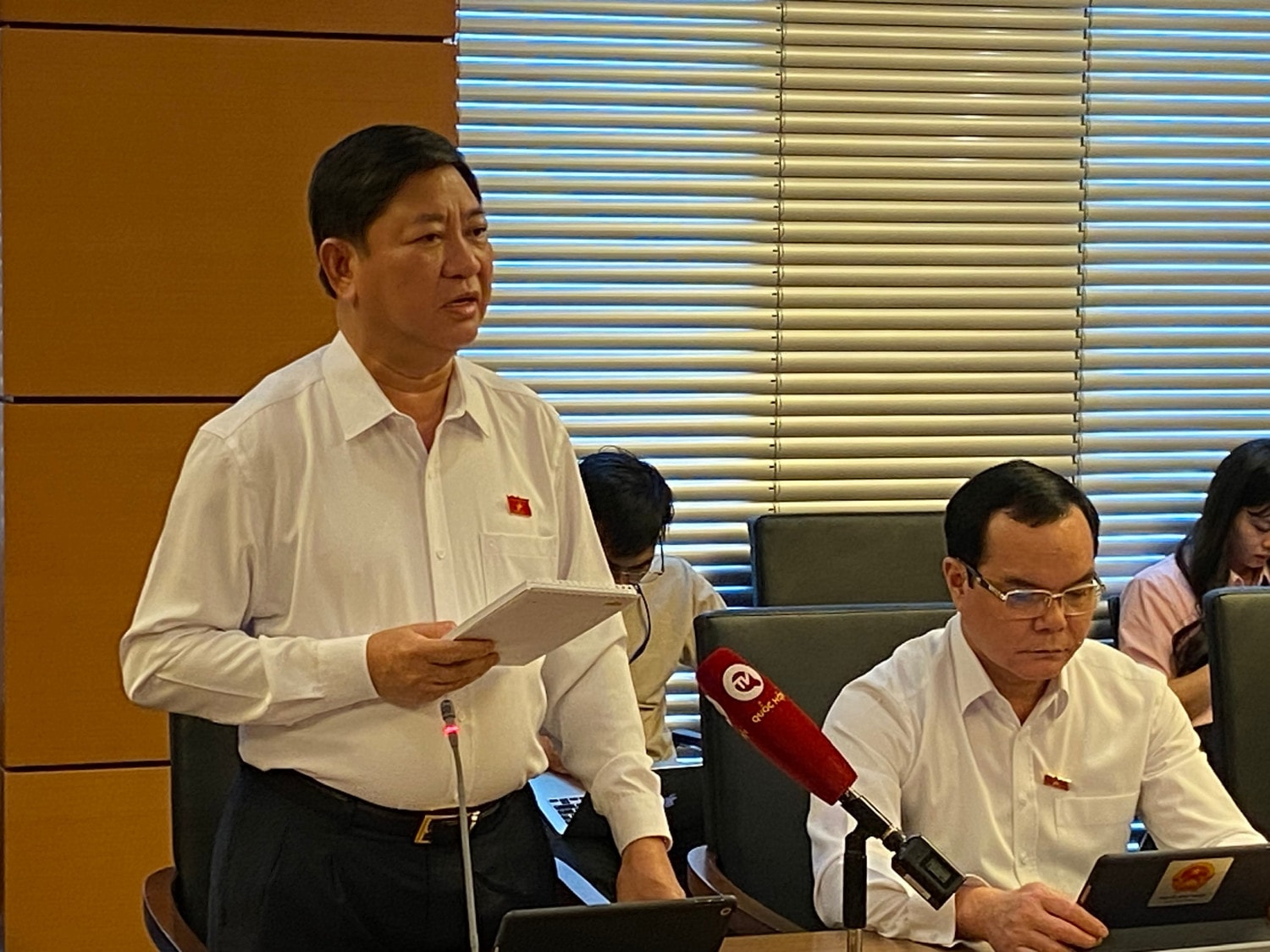 ong-nam-896-6198.jpg