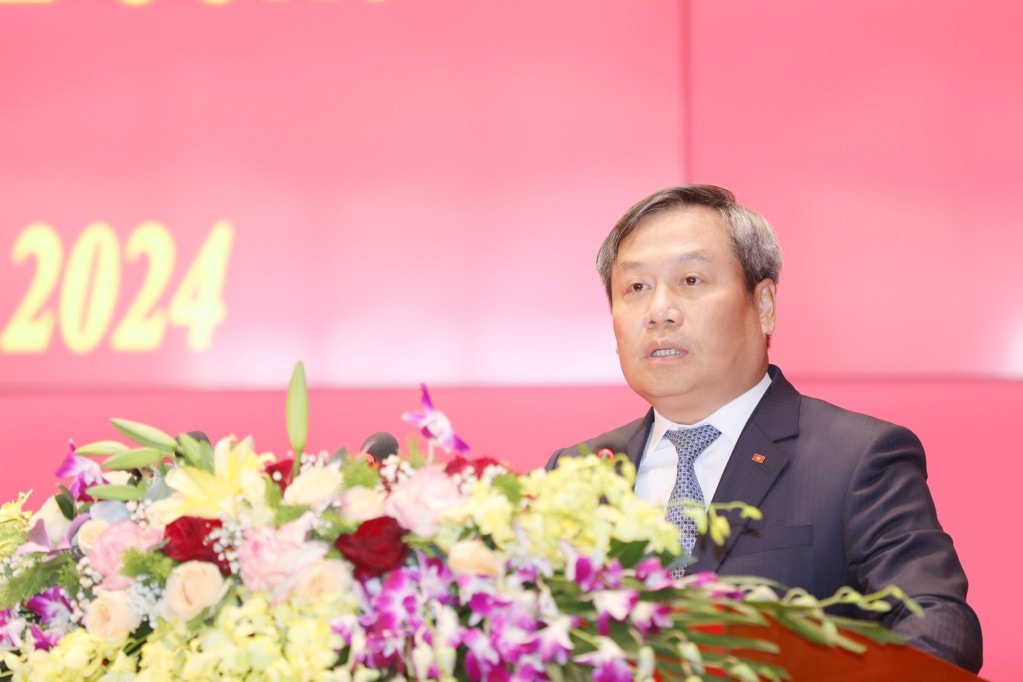 Ủy viên Trung ương Đảng, Bí thư Tỉnh ủy Quảng Ninh Vũ Đại Thắng phát biểu nhận nhiệm vụ mới. Ảnh: Đỗ Phương