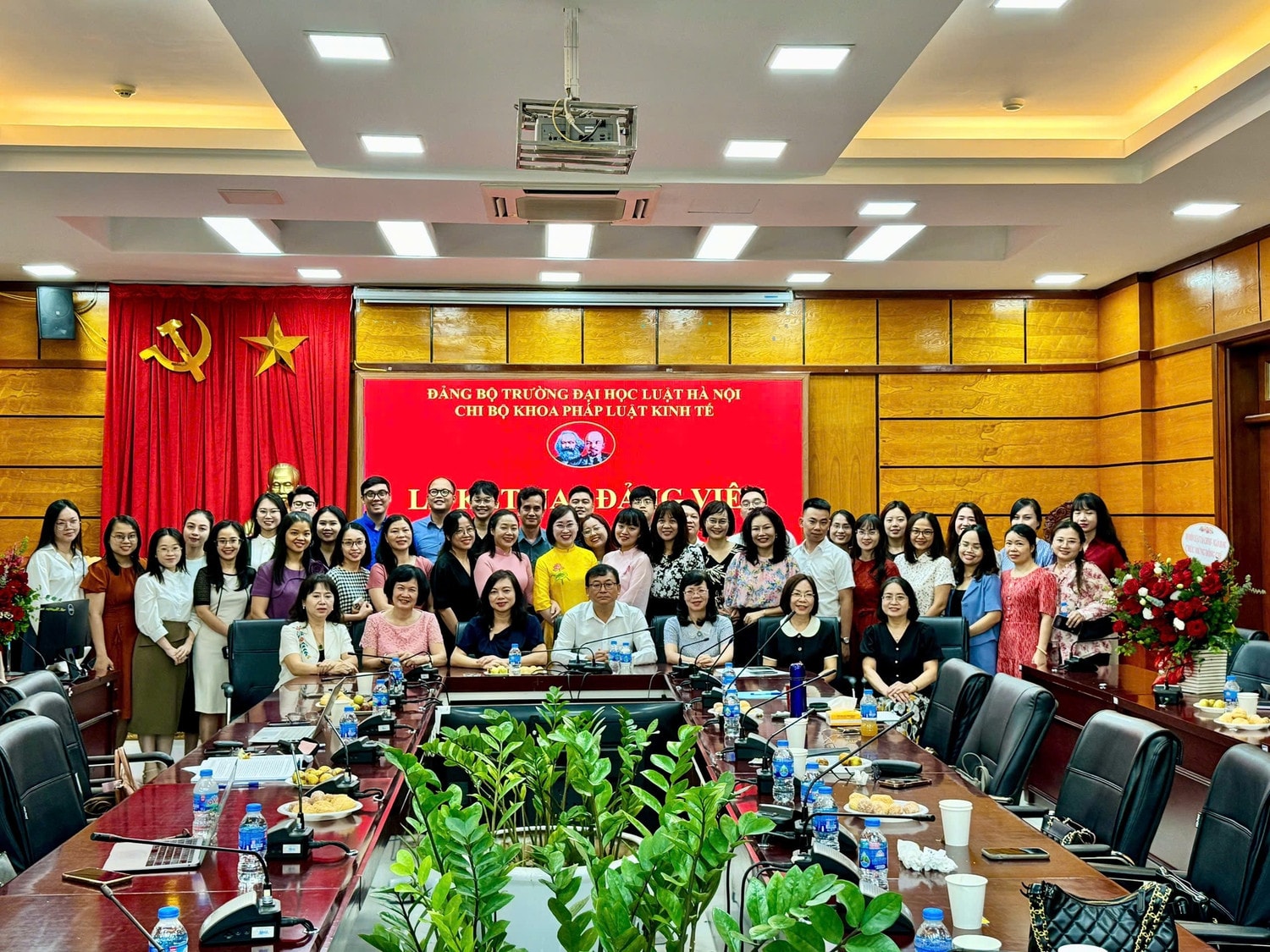 anh-bai-1-chi-bo-khoa-2024-5146-1490.jpg