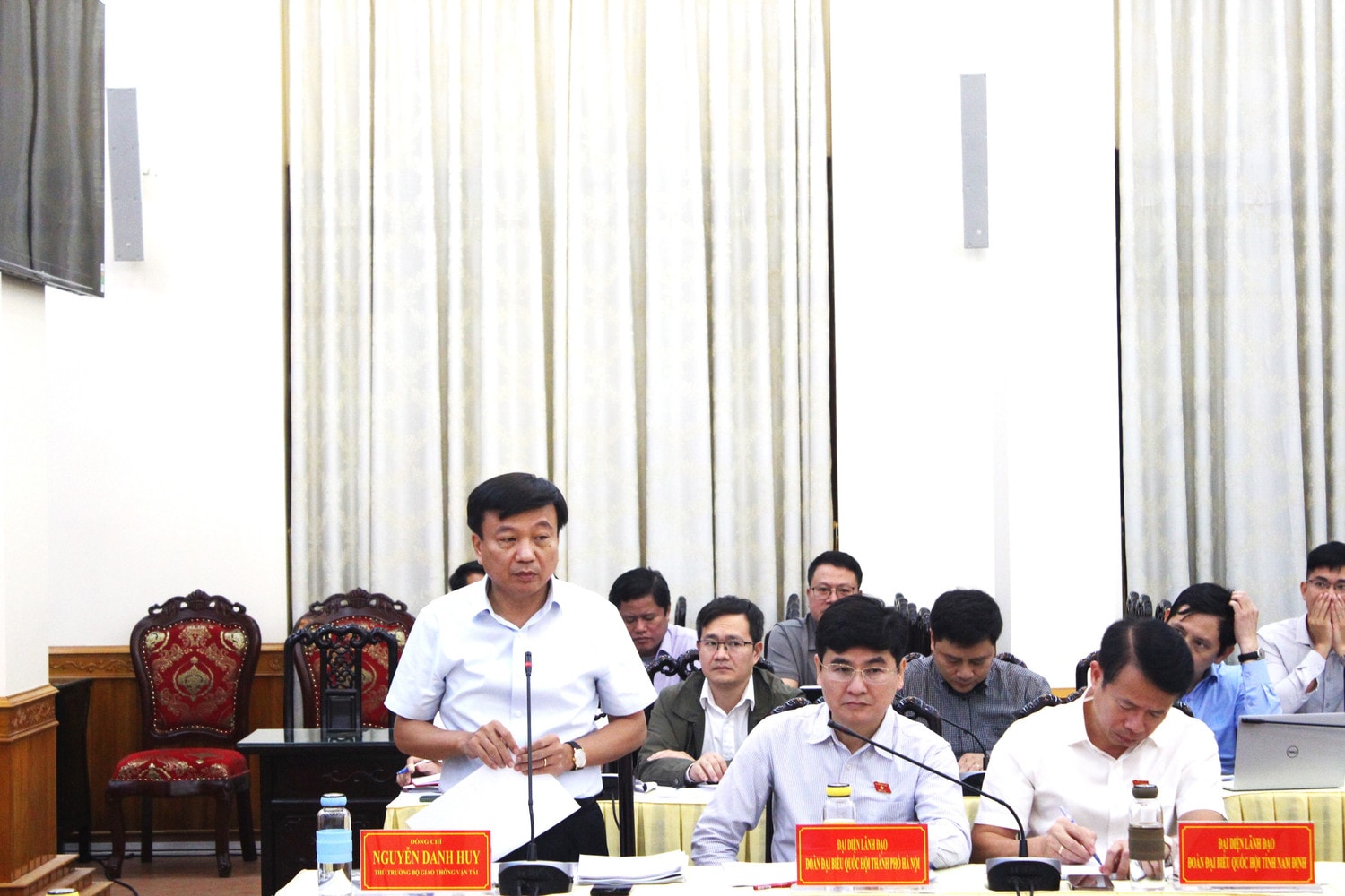 thu-truong-bo-gt-vt-101-1350.jpg