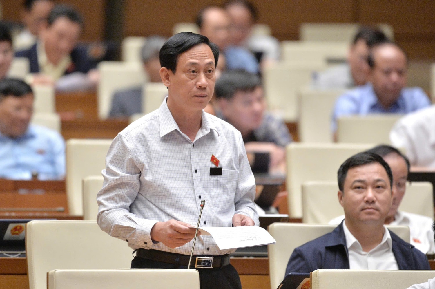 Đại biểu Quốc hội Mai Văn Hải (Thanh Hóa) phát biểu thảo luận sáng 28.10. Ảnh: Hồ Long
