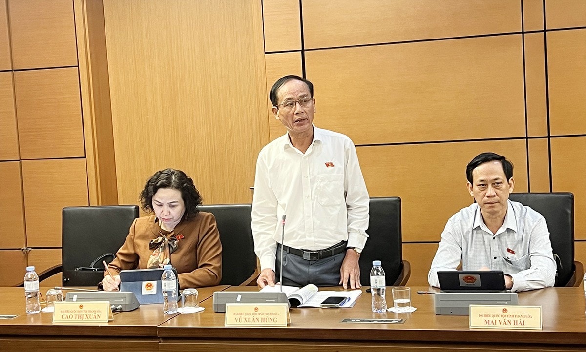 hop-to18-xuanhung.jpg