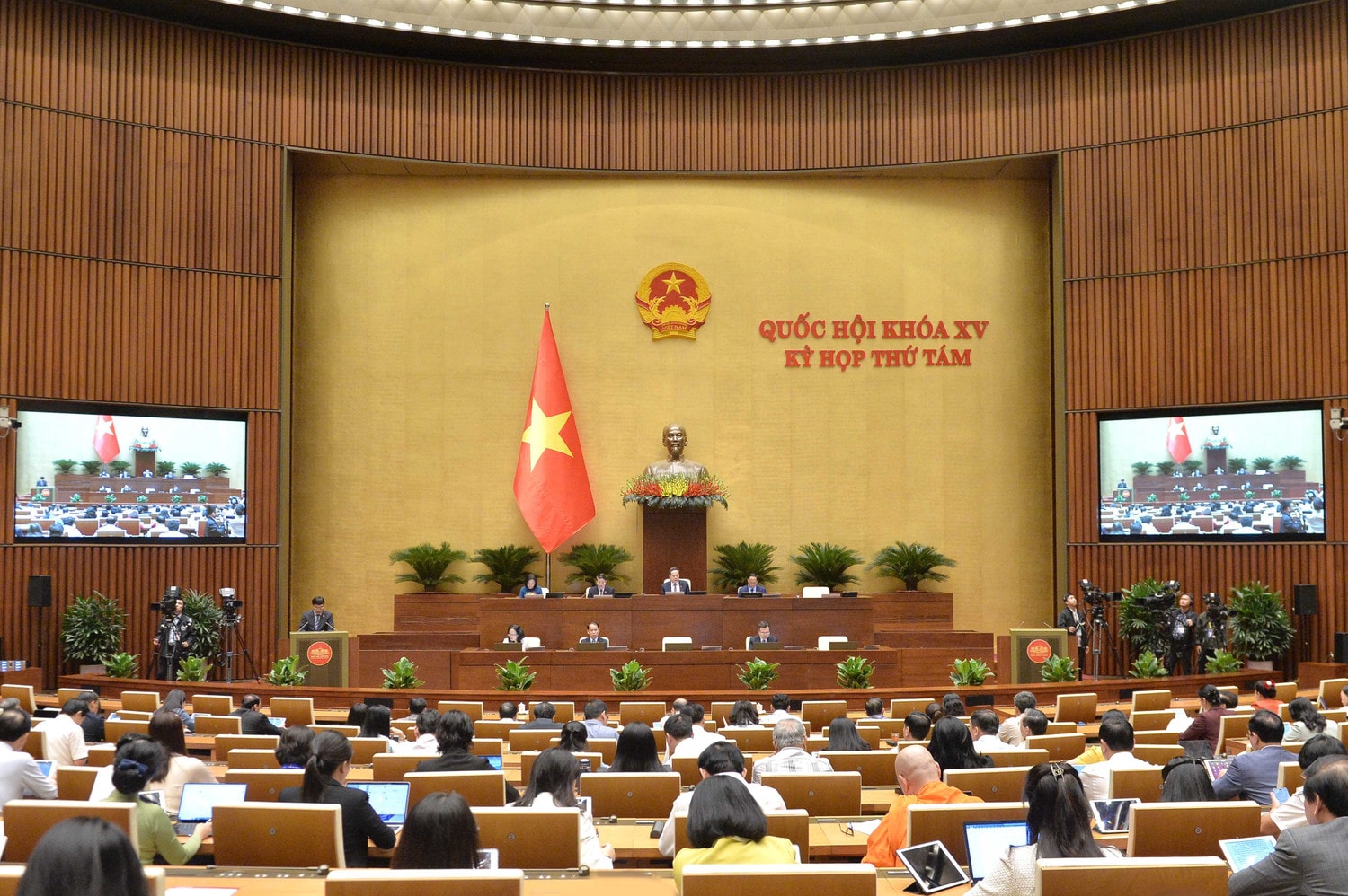 toan-canh-62-4730-7776.jpg