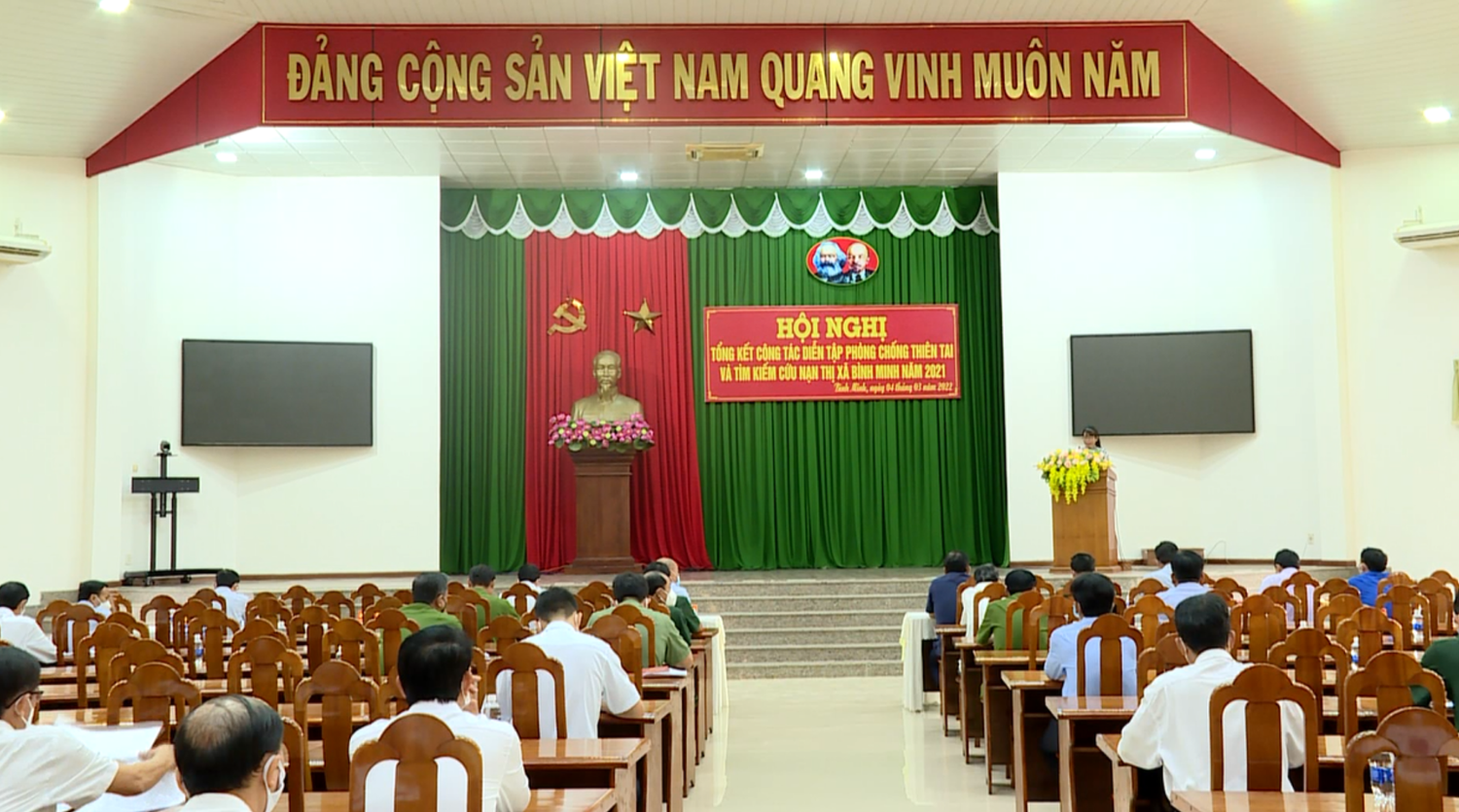 Thị xã Bình Minh tổng kết công tác diễn tập phòng, chống thiên tai và tìm kiếm cứu nạn năm 2021. Ảnh: Hoàng Minh