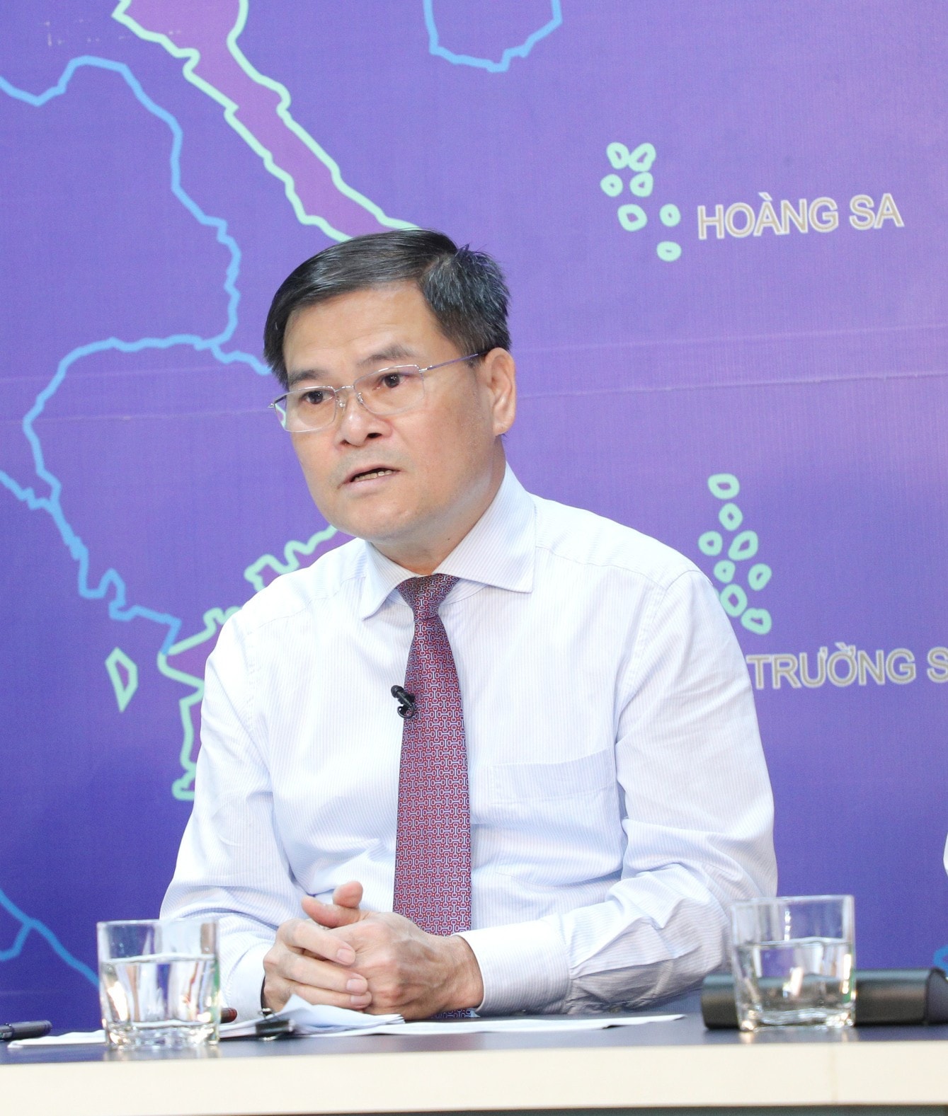 thu-truong-bo-tai-chinh-bui-van-khang.jpg