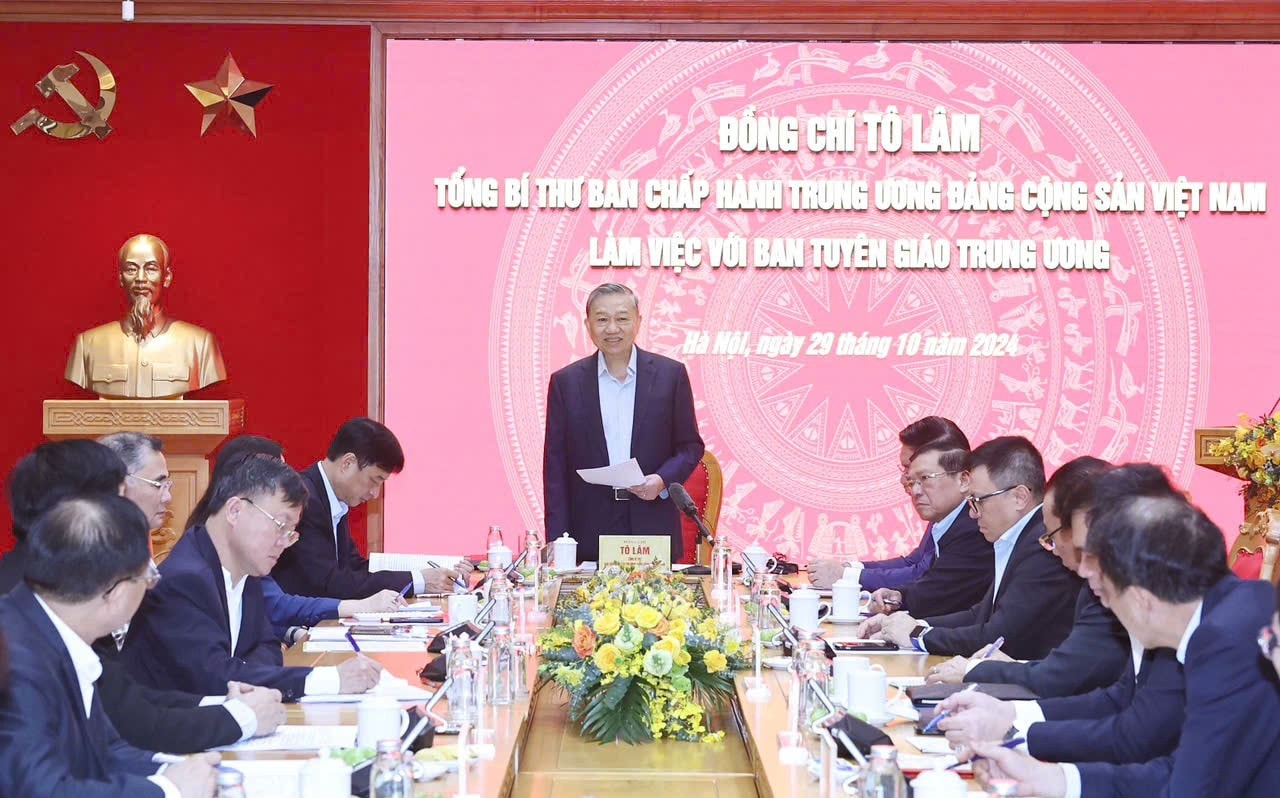 Tổng Bí thư Tô Lâm phát biểu chỉ đạo tại buổi làm việc với Ban Tuyên giáo Trung ương. Ảnh: Thống Nhất/TTXVN