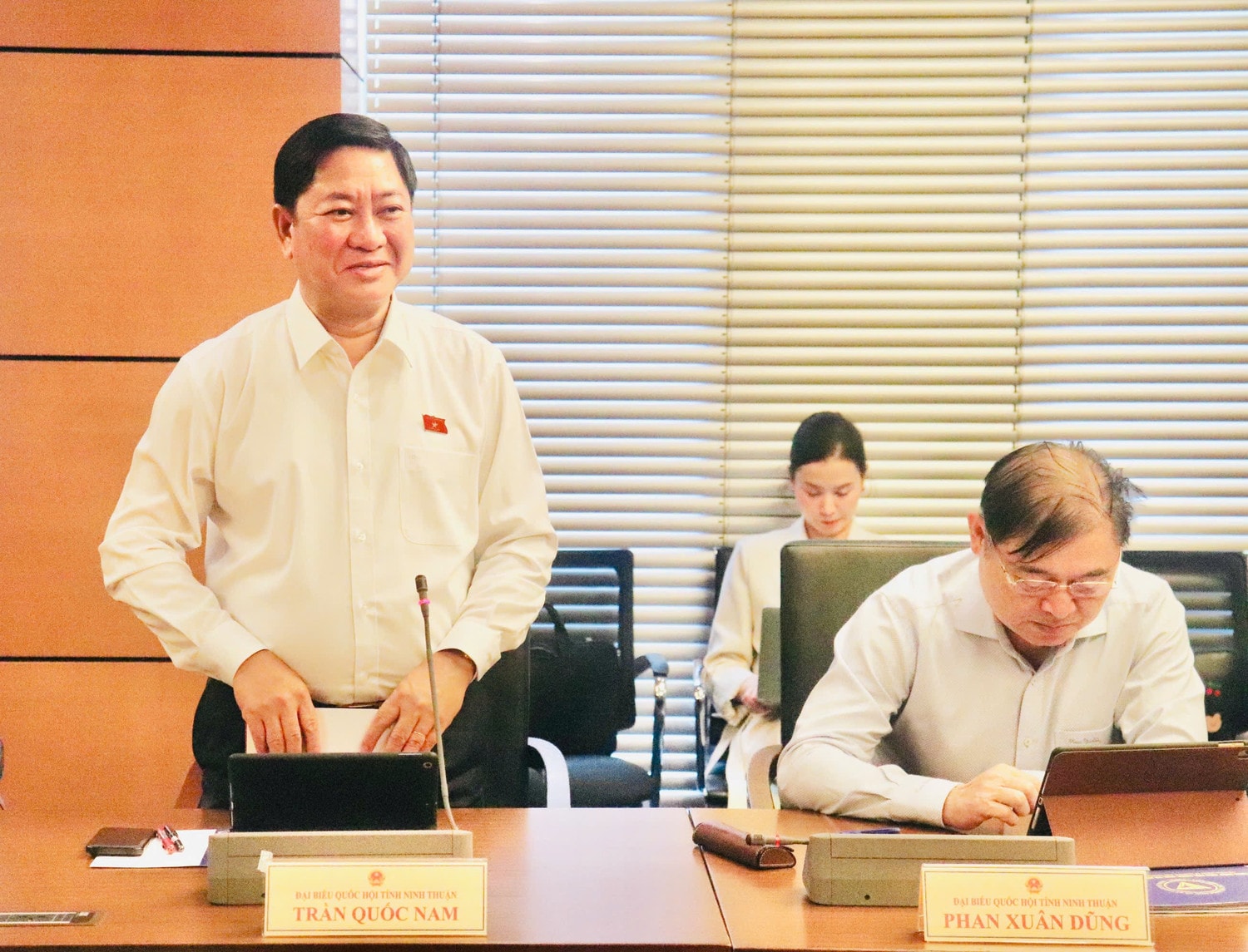 dai-bieu-nam.jpg