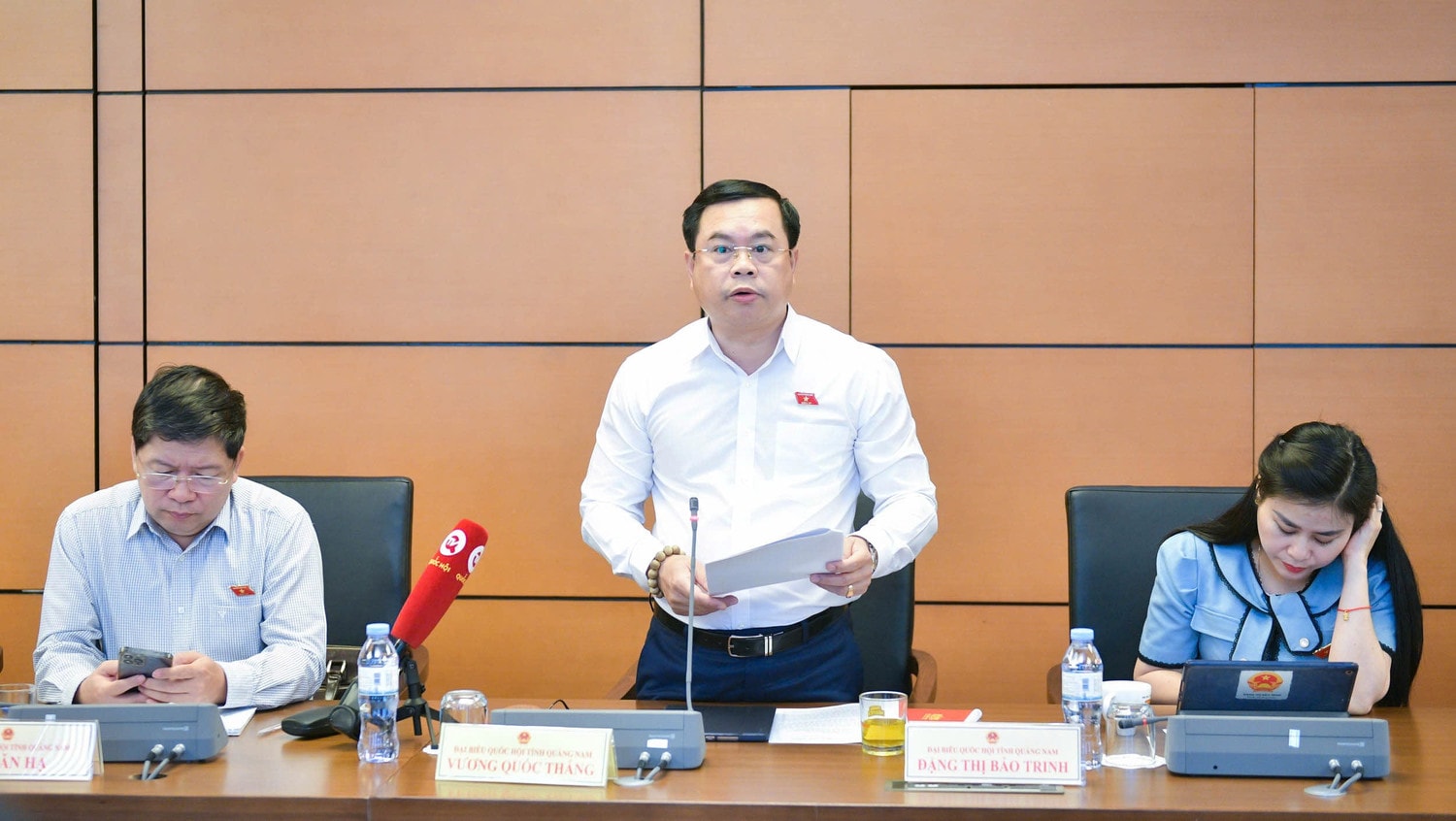 ĐBQH Vương Quốc Thắng (Quang Nam) phát biểu. Ảnh: Thanh Hải
