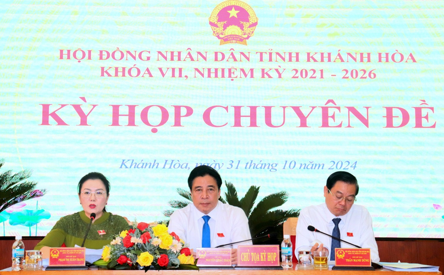 cac-vi-chu-toa-dieu-hanh-ky-hop-20241031121240.jpg