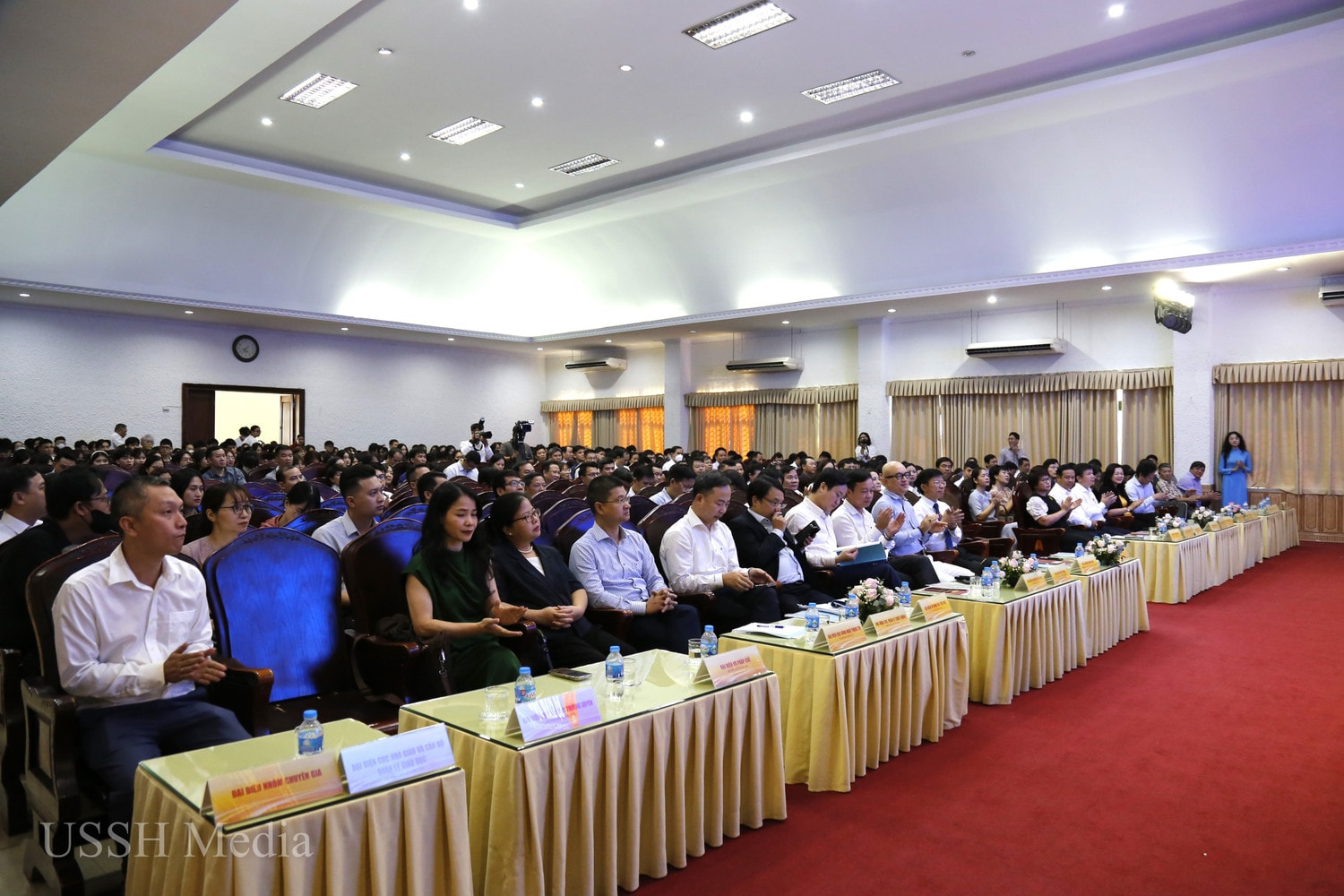 ussh-khung-nls-12.jpg