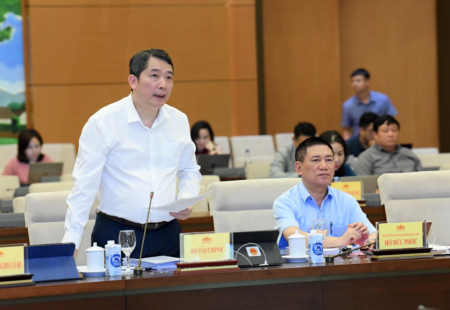 thu-truong-bo-tai-chinh-cao-anh-tuan.jpg
