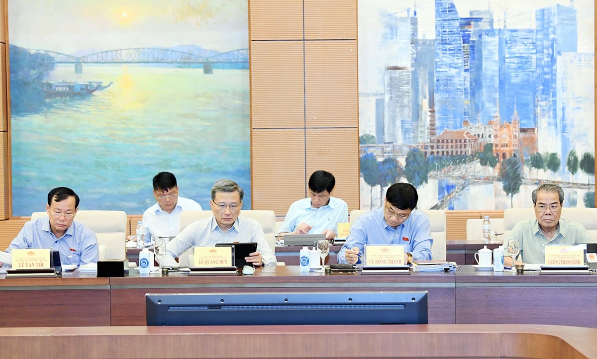 dai-bieu-1.jpg