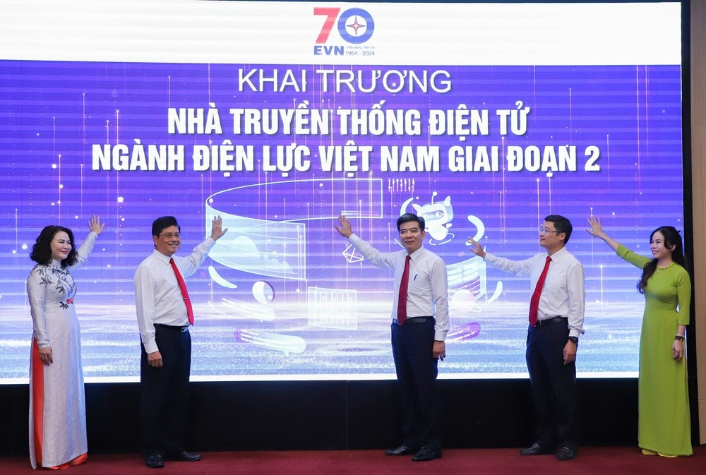 4112024-khaitruongnhatruyenthonggd2.jpg