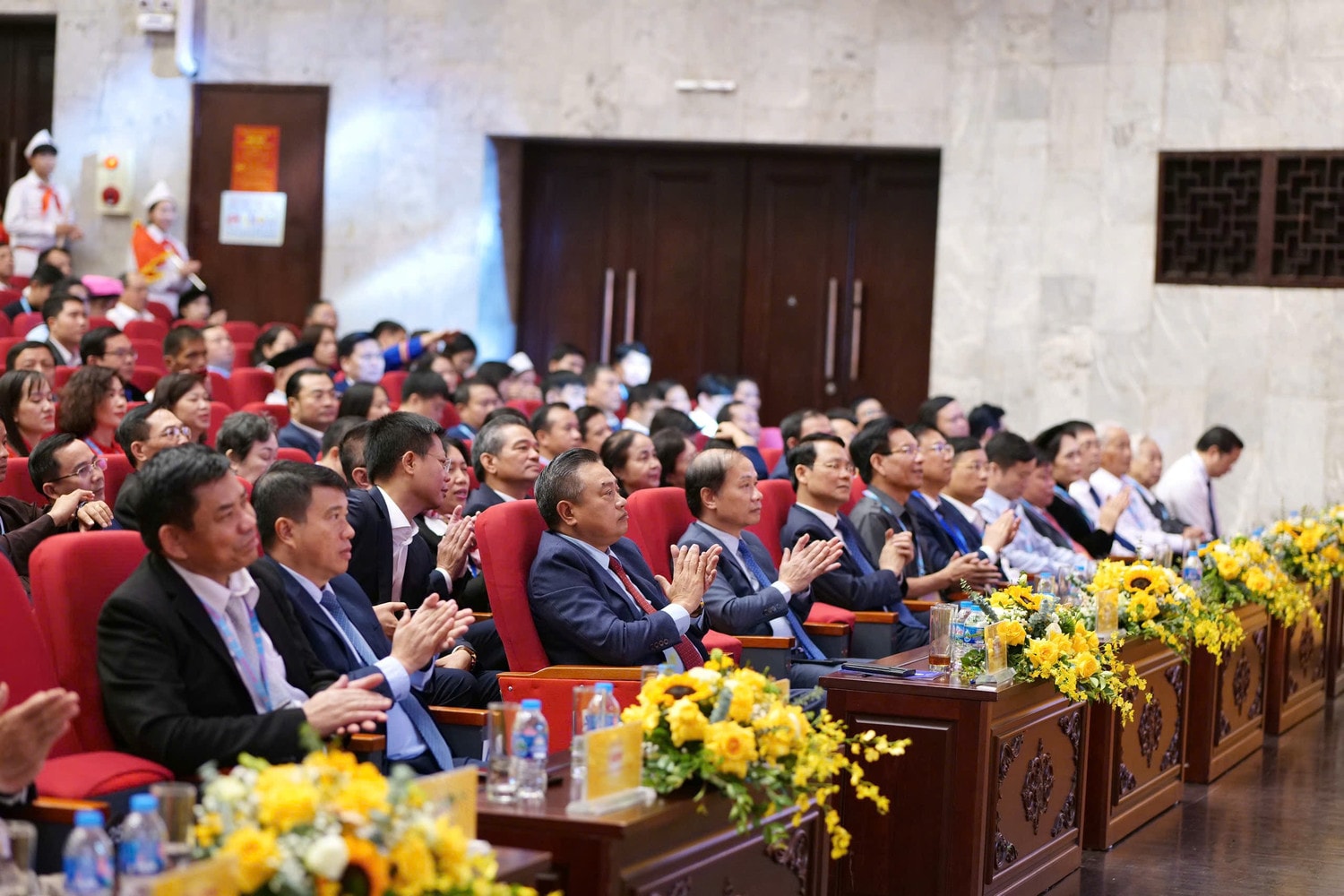 z6001532439429-3fd809d970191a19c538e30ce6debd74.jpg