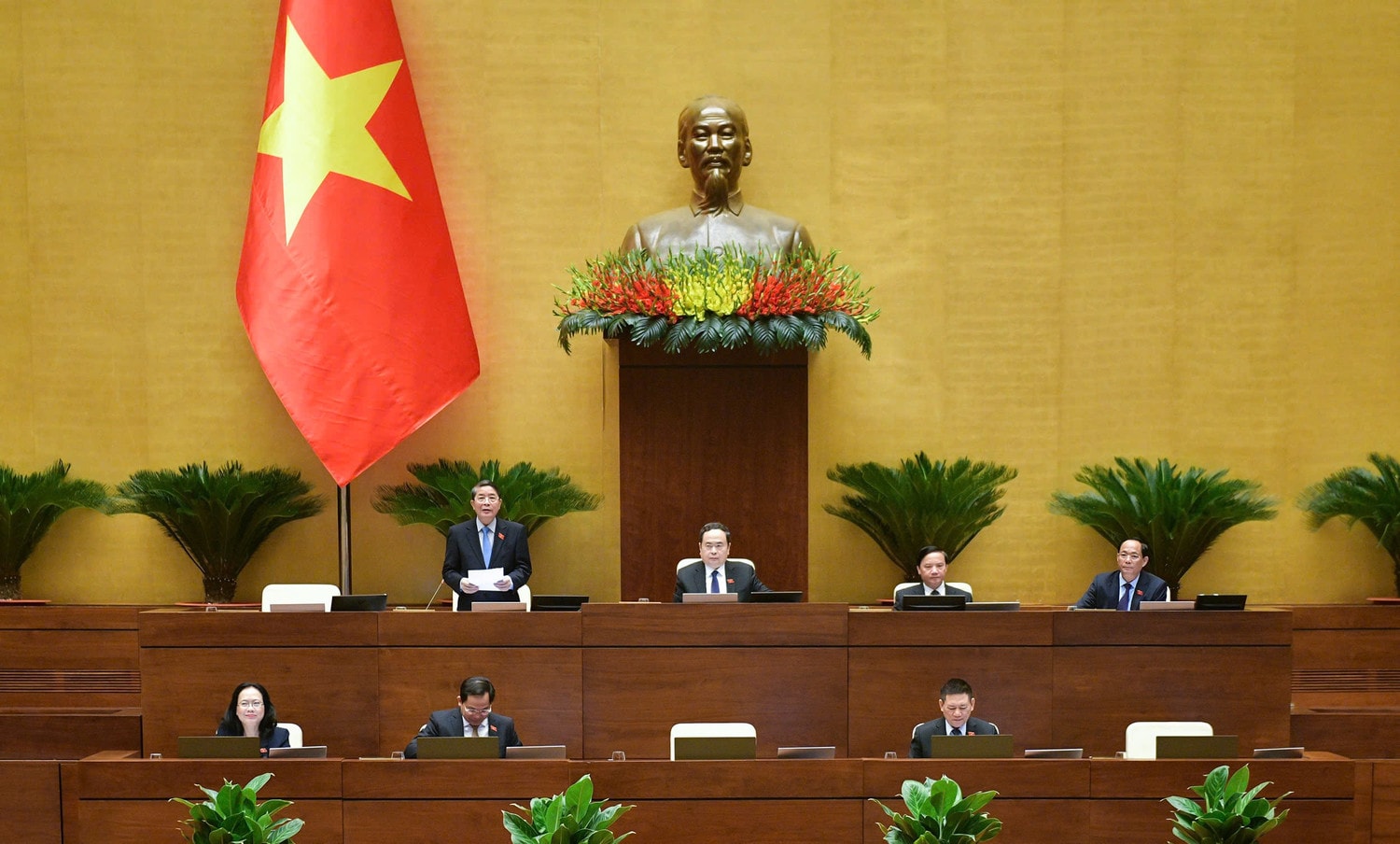 Phó Chủ tịch Quốc hội Nguyễn Đức Hải phát biểu tại phiên thảo luận