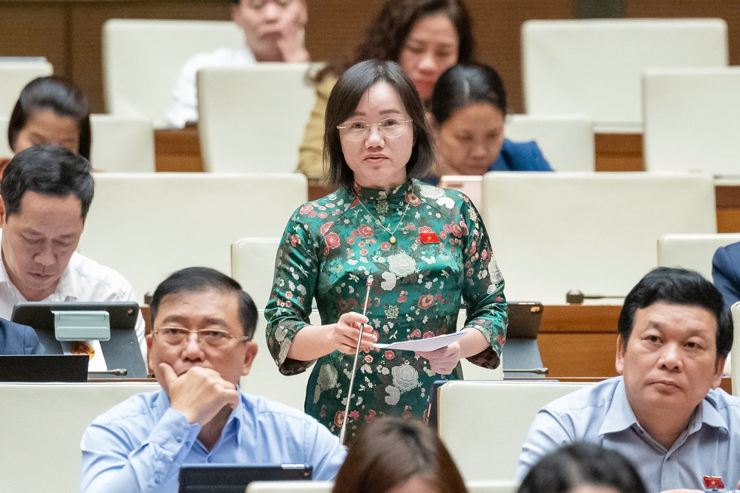 ĐBQH Thái Thị An Chung (Nghệ An) phát biểu. Ảnh: Hồ Long