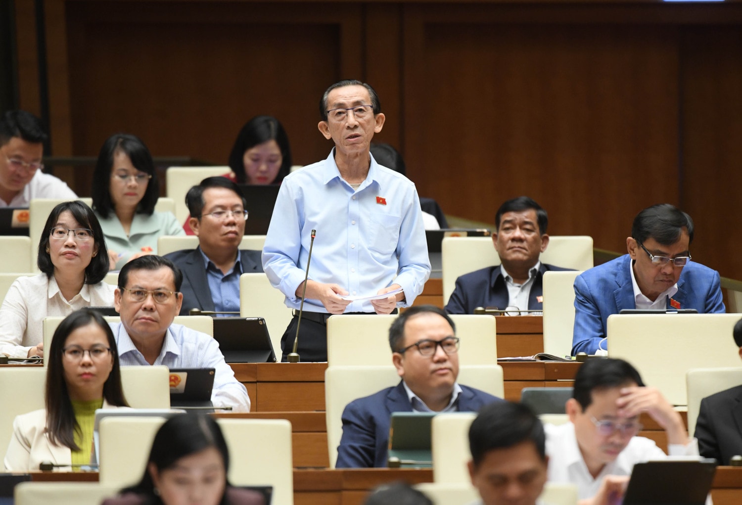 tran-hoang-ngan-tp-hcm2.jpg