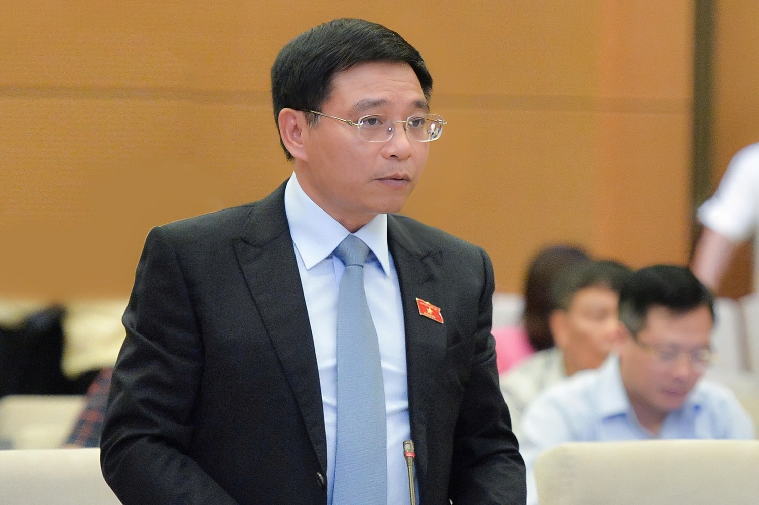 bo-truong-bo-giao-thong-van-tai-nguyen-van-thang-trinh-bay-bao-cao-8980.jpg