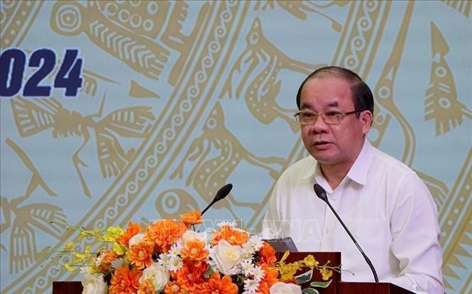 Ông Tạ Văn Long, Phó Bí thư Thường trực Tỉnh ủy, Chủ tịch HĐND tỉnh phát biểu tại Hội nghị. Ảnh: TTXVN
