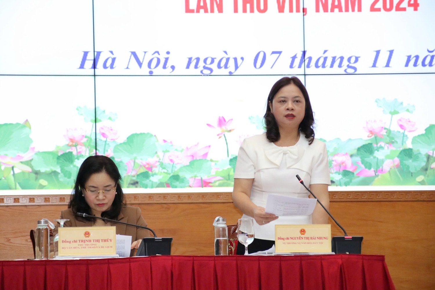 nhung.jpg