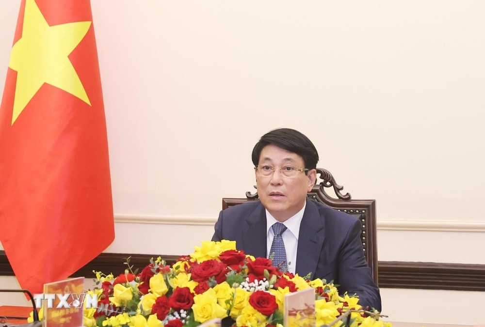 Chủ tịch nước Lương Cường hội đàm trực tuyến với Tổng Bí thư, Chủ tịch nước Lào Thongloun Sisoulith. (Ảnh: Lâm Khánh/TTXVN)