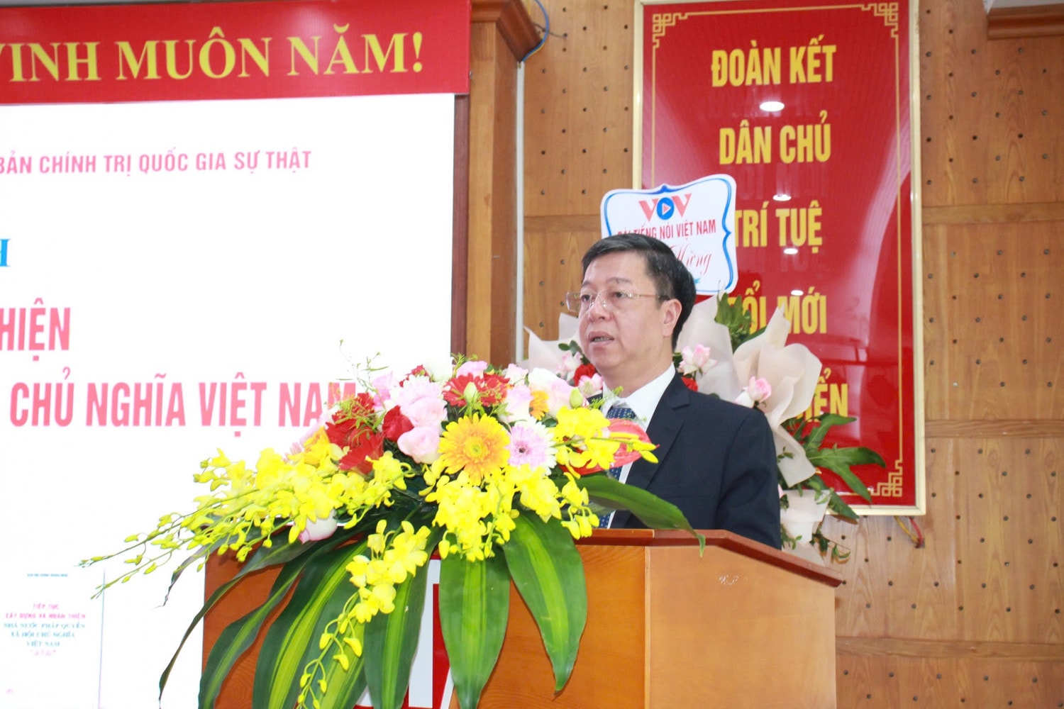lam.jpg