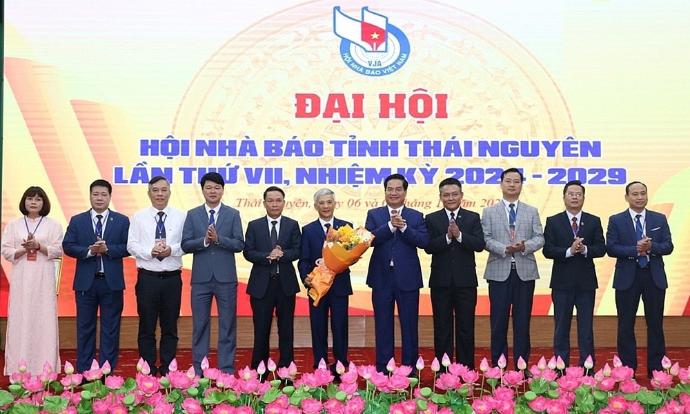 Ban Chấp hành Hội Nhà báo tỉnh Thái Nguyên khóa VII nhiệm kỳ 2024 - 2029 ra mắt Đại hội