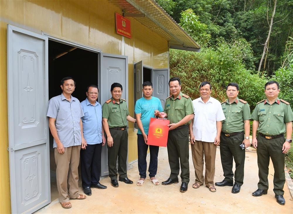 Công an các đơn vị, địa phương đã triển khai chương trình hỗ trợ xây nhà cho người dân từ tháng 7.2024