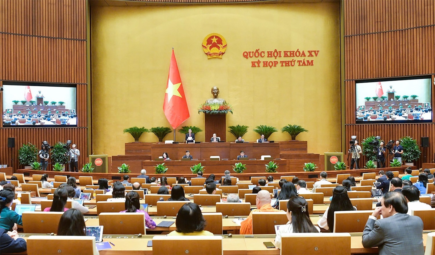 thao-luan-kinh-te.jpg