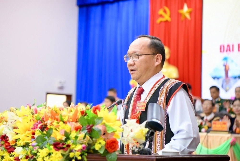Phó Bí thư Tỉnh ủy, Chủ tịch UBND tỉnh Gia Lai Rah Lan Chung phát biểu khai mạc đại hội