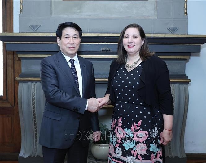Chủ tịch nước Lương Cường gặp Chủ tịch Đảng Xã hội Chile Paulina Vodanovic. Ảnh: Lâm Khánh/TTXVN
