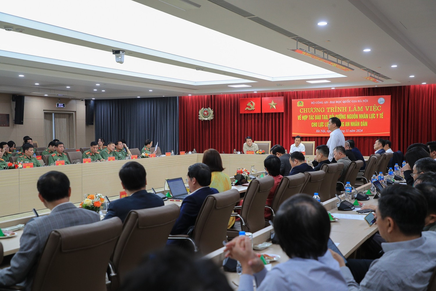 vnu-truong-dh-y-duoc-dhqghn-hop-tac-voi-truong-dh-kthc-bo-ca-14.jpg