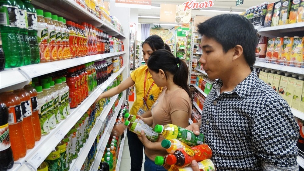 Việc tiêu thụ đồ uống có đường ở Việt Nam tăng nhanh trong những năm gần đây. Nguồn: ITN