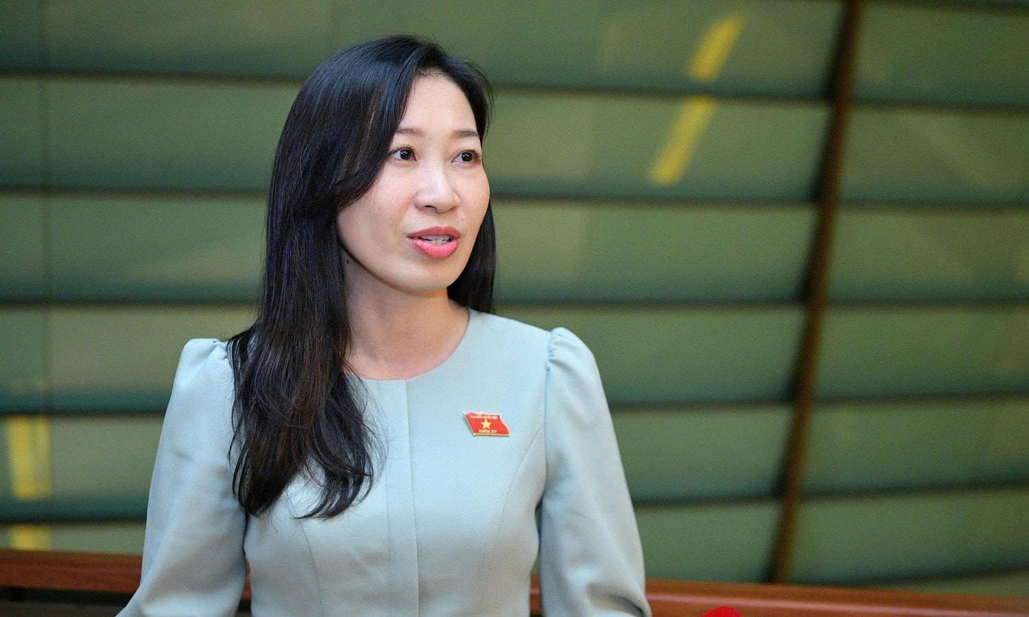 hoang-thi-thuy.jpg