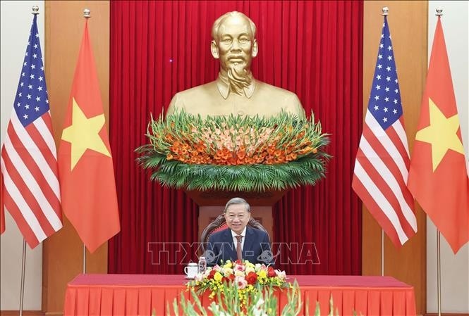 Tổng Bí thư Tô Lâm điện đàm với Tổng thống đắc cử Hoa Kỳ Donald Trump. Ảnh: Thống Nhất/TTXVN