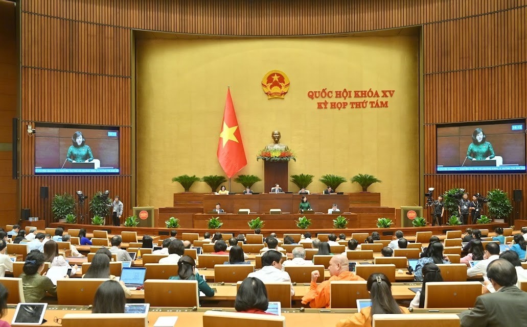 toan-canh-phien-chat-van-sang-1211.jpg