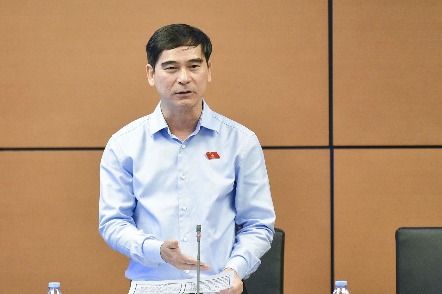 ĐBQH Dương Văn An (Vĩnh Phúc) phát biểu. Ảnh: Lê Bình
