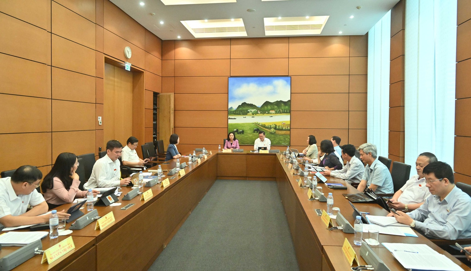 Toàn cảnh phiên họp tổ 12. Ảnh: Quang Khánh
