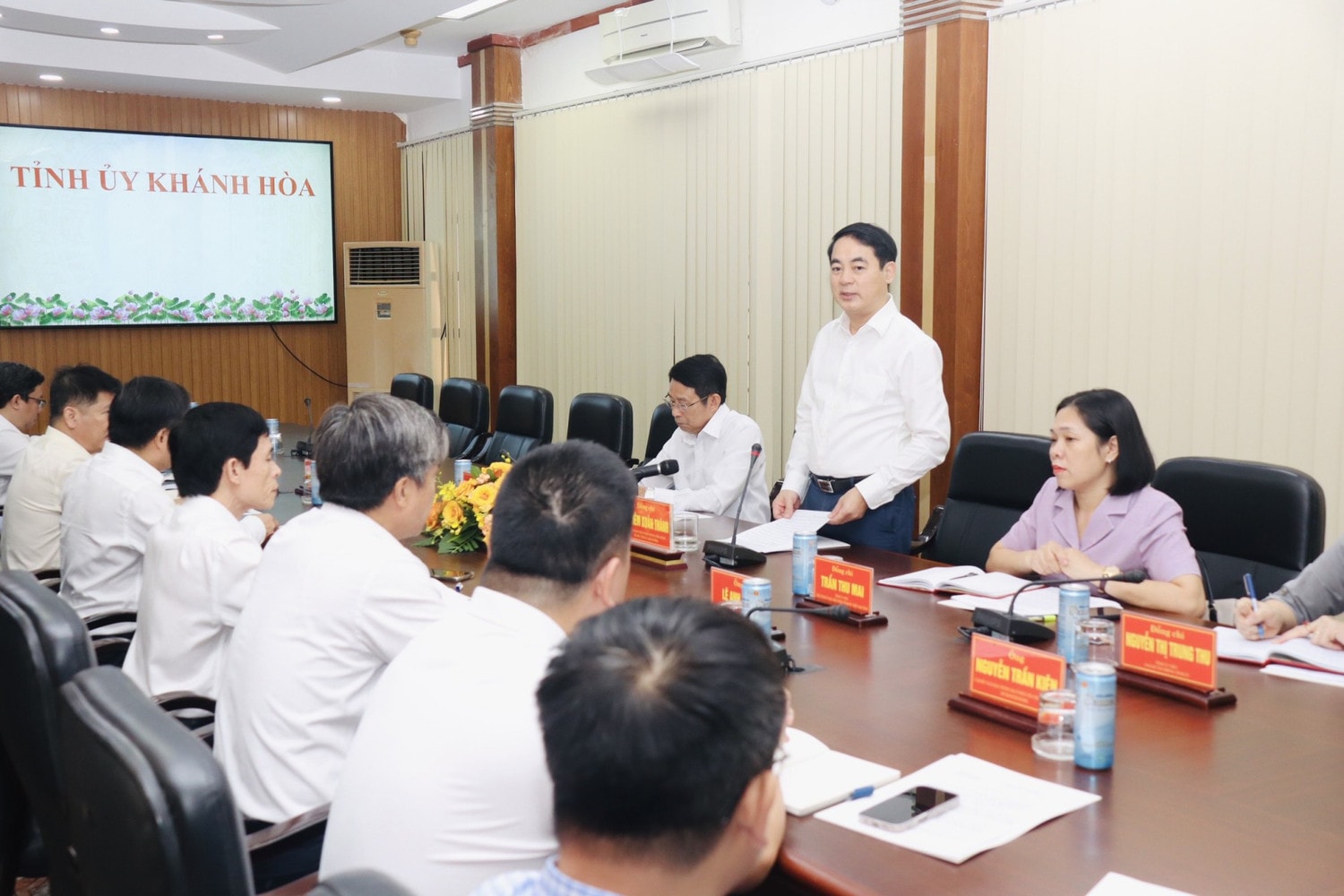 Bí thư Tỉnh ủy Nghiêm Xuân Thành phát biểu kết luận buổi làm việc. Ảnh: Thành Nguyễn