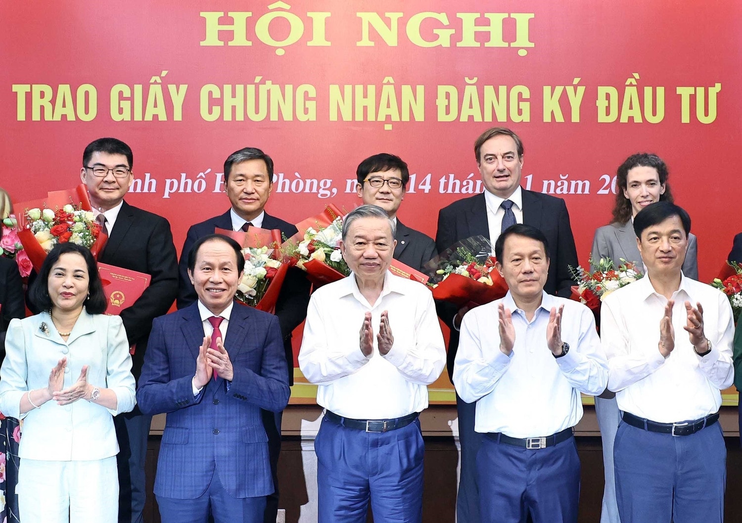 vna-potal-tong-bi-thu-to-lam-lam-viec-voi-ban-chap-hanh-dang-bo-thanh-pho-hai-phong-7703872.jpg
