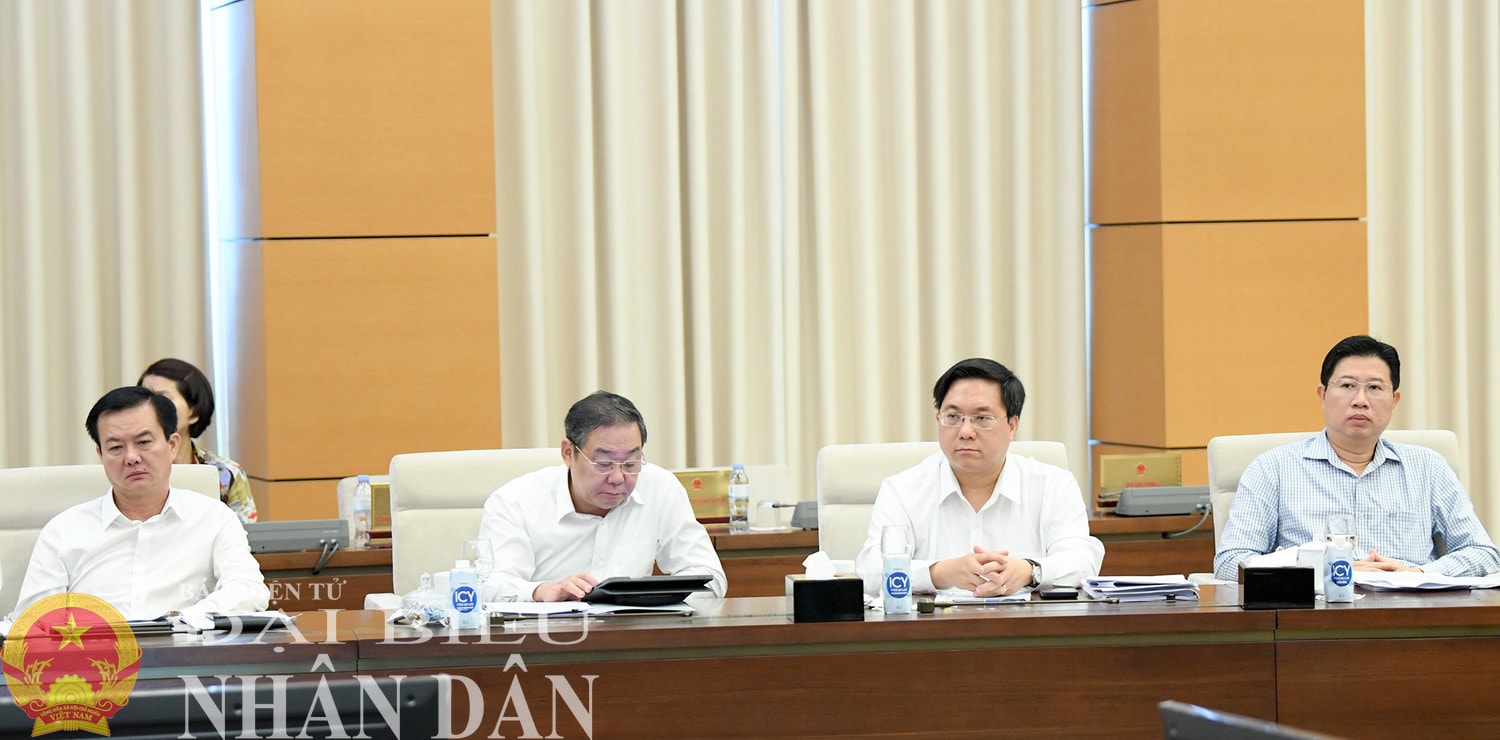 dbnd_bl_ph3907.jpg