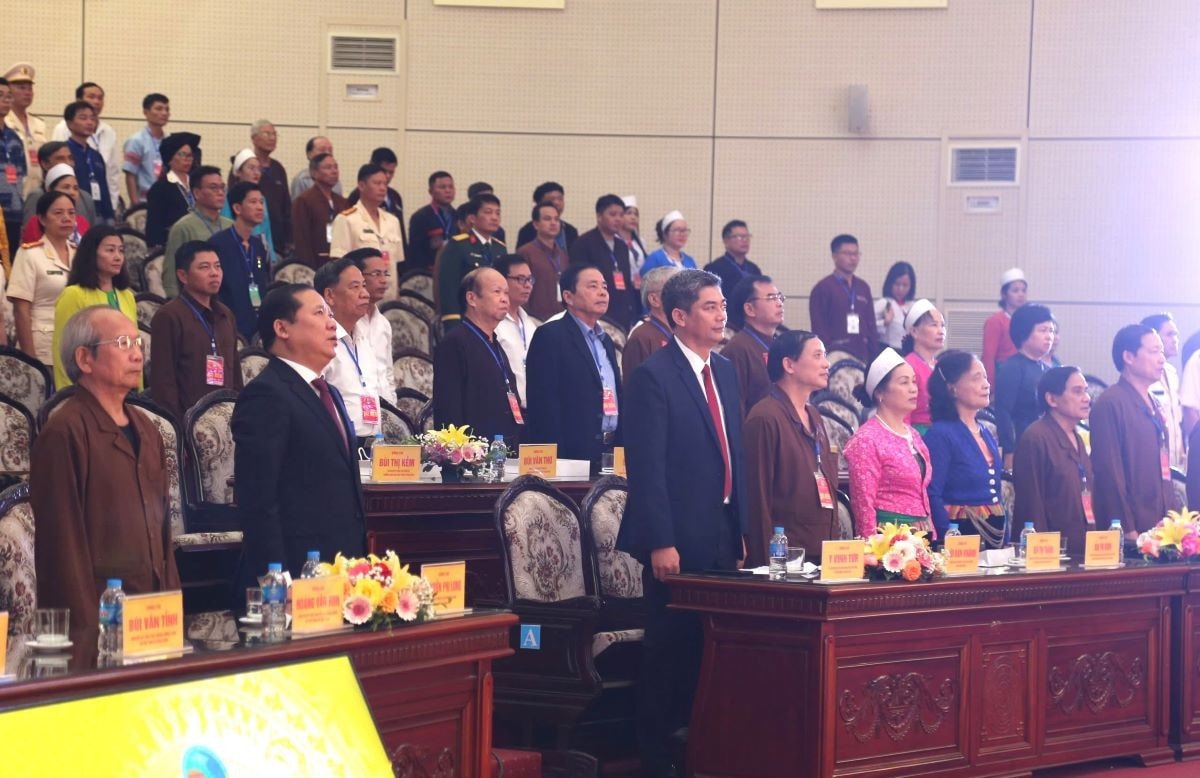 cac-dai-bieu-tham-du-dai-hoi-anh-le-thuy.jpg