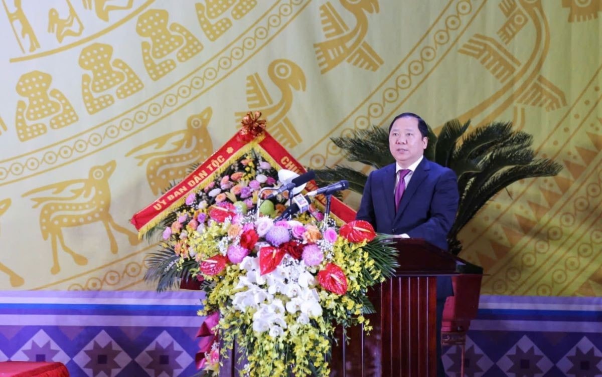 bi-thu-tinh-uy-hoa-binh-nguyen-phi-long-phat-bieu-tai-dai-hoi-anh-d-hoa.jpg