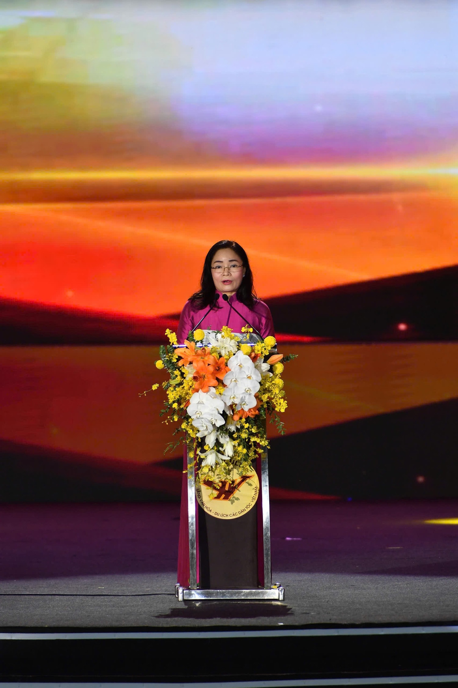 thuy.jpg