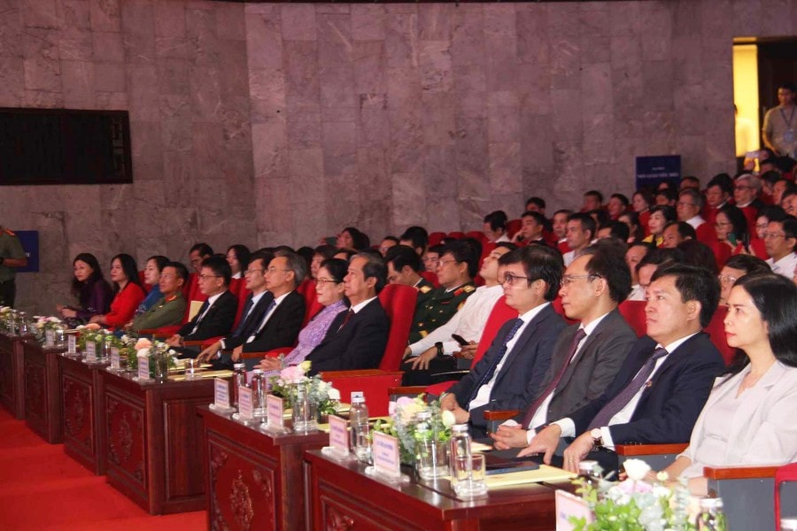 Các đại biểu tham dự buổi Lễ (Ảnh: Đinh Tuệ)