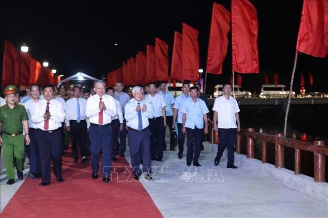Tổng Bí thư Tô Lâm và các đại biểu đến dự chương trình. Ảnh: Thống Nhất/TTXVN