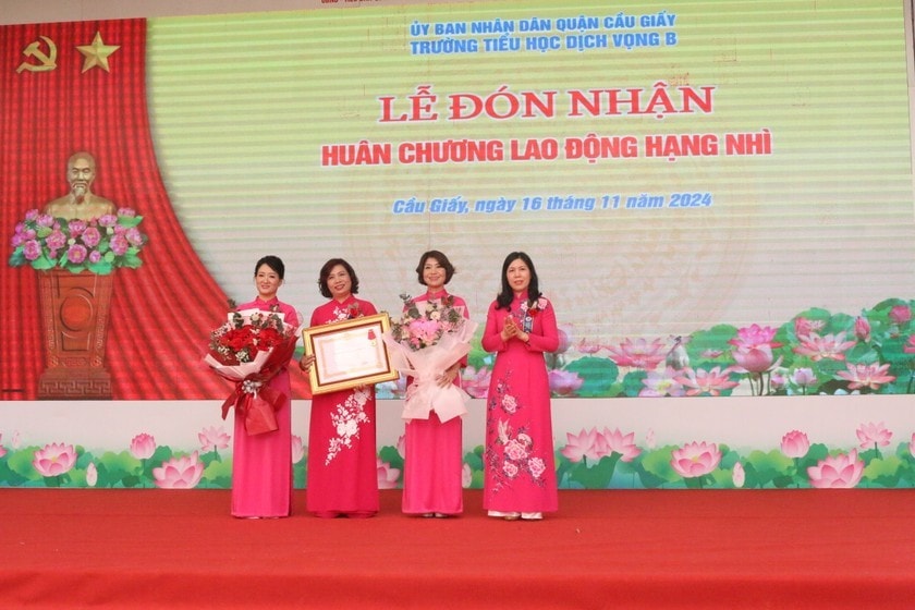 anh-12-5268.jpg